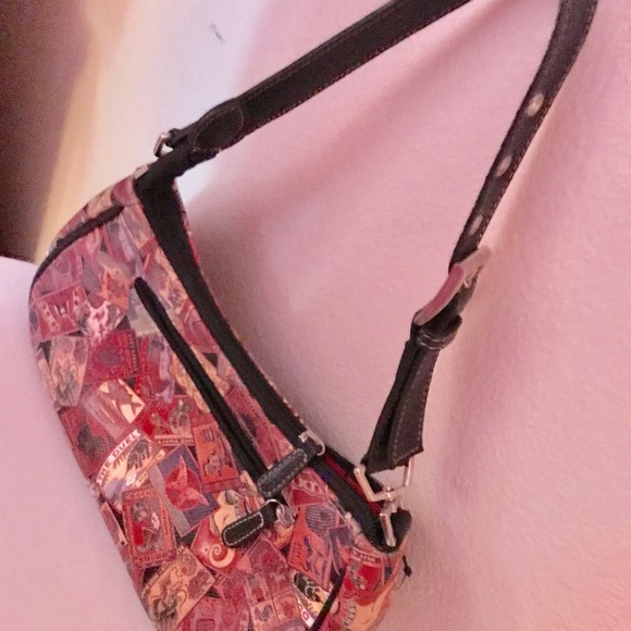 Sydney Love Shoulderbag ‘Allover Stamp’ - Picture 3 of 3